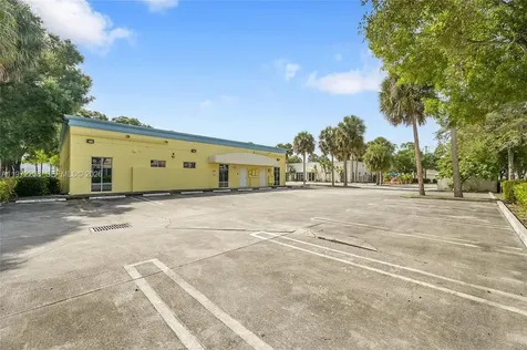 5205 Village Boulevard West Palm Beach FL 33407