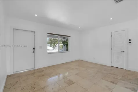6376 SW 20th Street Miami FL 33155
