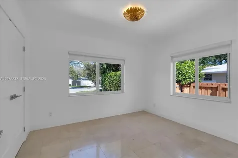 6376 SW 20th Street Miami FL 33155