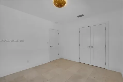 6376 SW 20th Street Miami FL 33155
