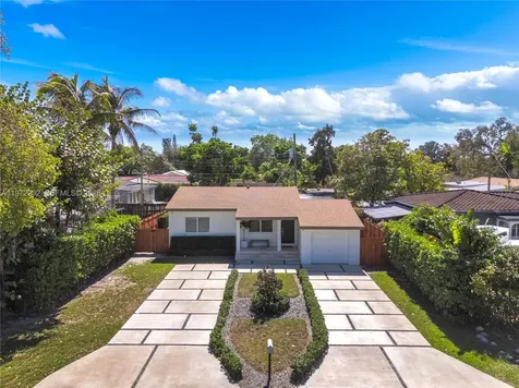 6376 SW 20th Street Miami FL 33155