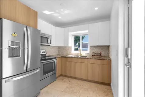 6376 SW 20th Street Miami FL 33155