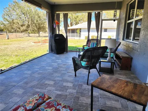 108 Oak Knolls Circle Sebring FL 33876