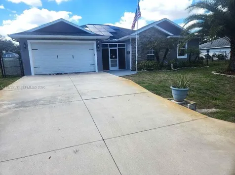 108 Oak Knolls Circle Sebring FL 33876