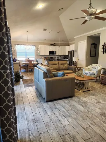 108 Oak Knolls Circle Sebring FL 33876