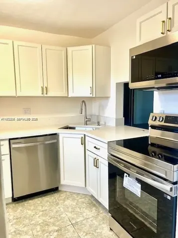 6070 NW 64th Avenue Tamarac FL 33319