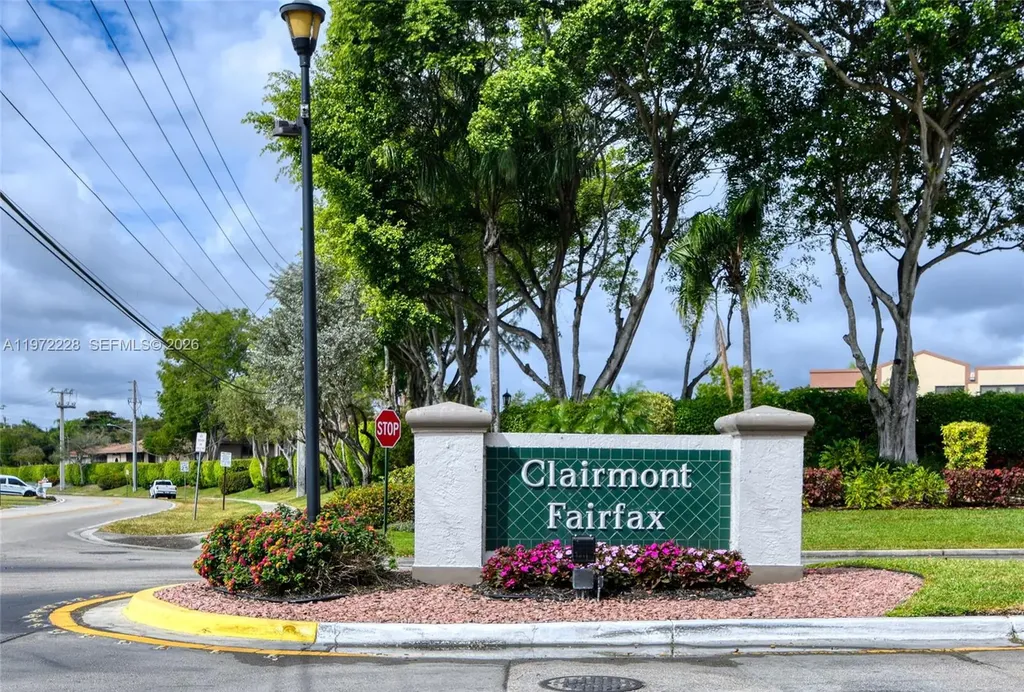 10975 W Clairmont Circle Tamarac FL 33321
