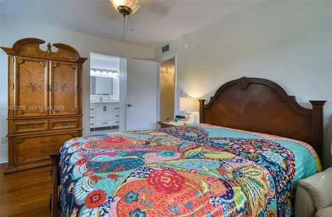 10975 W Clairmont Circle Tamarac FL 33321