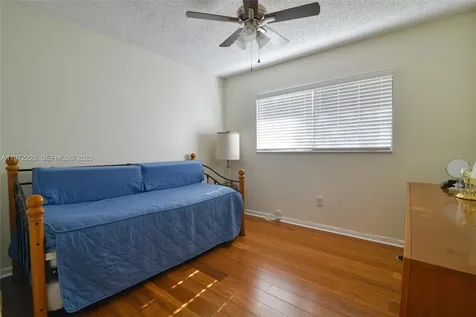 10975 W Clairmont Circle Tamarac FL 33321