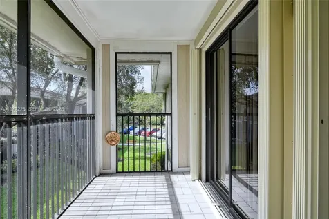 10975 W Clairmont Circle Tamarac FL 33321