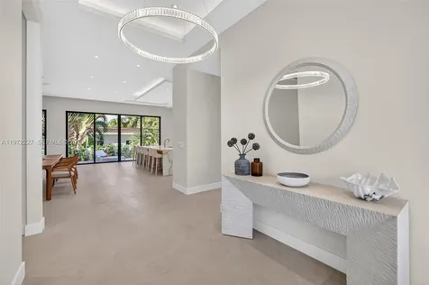 2709 NE 25th Court Fort Lauderdale FL 33305