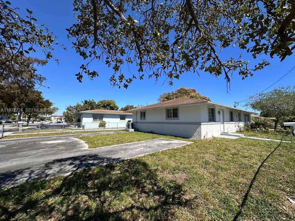 1209 NE 136th Terrace North Miami FL 33161