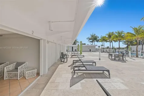 4925 Collins Avenue Miami Beach FL 33140