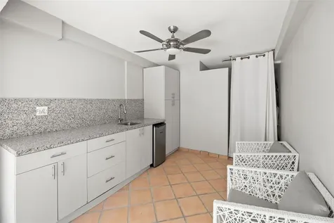4925 Collins Avenue Miami Beach FL 33140
