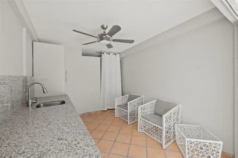 4925 Collins Avenue Miami Beach FL 33140