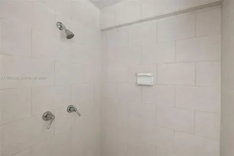 4925 Collins Avenue Miami Beach FL 33140