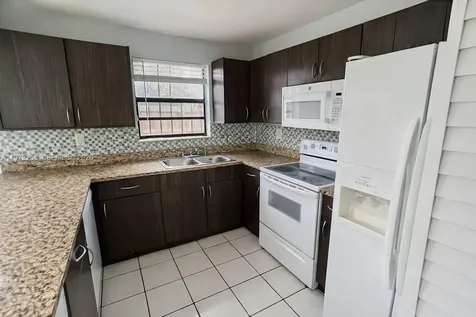 10900 NW 7th Street Miami FL 33172