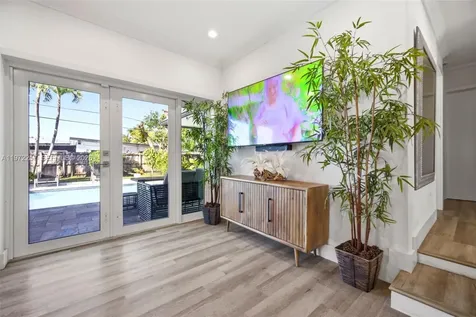 1871 NE 186th Street North Miami Beach FL 33179