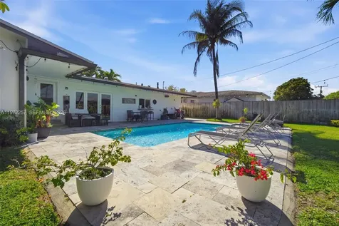 1871 NE 186th Street North Miami Beach FL 33179