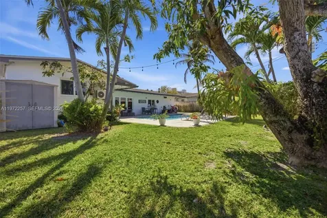 1871 NE 186th Street North Miami Beach FL 33179