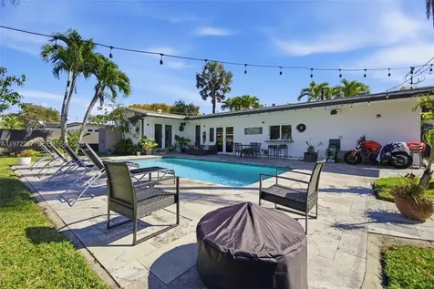 1871 NE 186th Street North Miami Beach FL 33179
