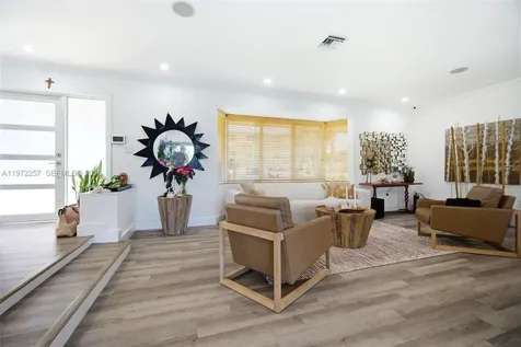 1871 NE 186th Street North Miami Beach FL 33179