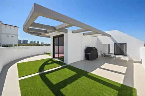 2688 SW 25th Avenue Miami FL 33133
