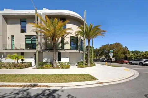 2688 SW 25th Avenue Miami FL 33133