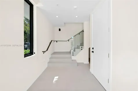 2688 SW 25th Avenue Miami FL 33133