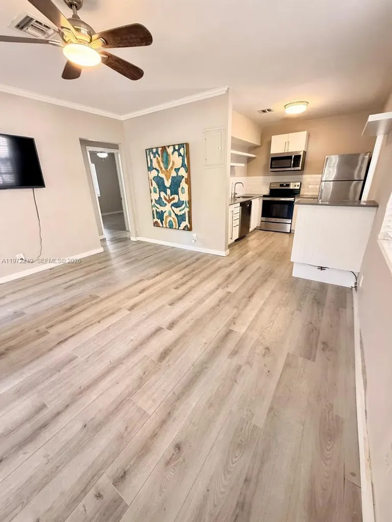 1151 NE 18th Street Fort Lauderdale FL 33305