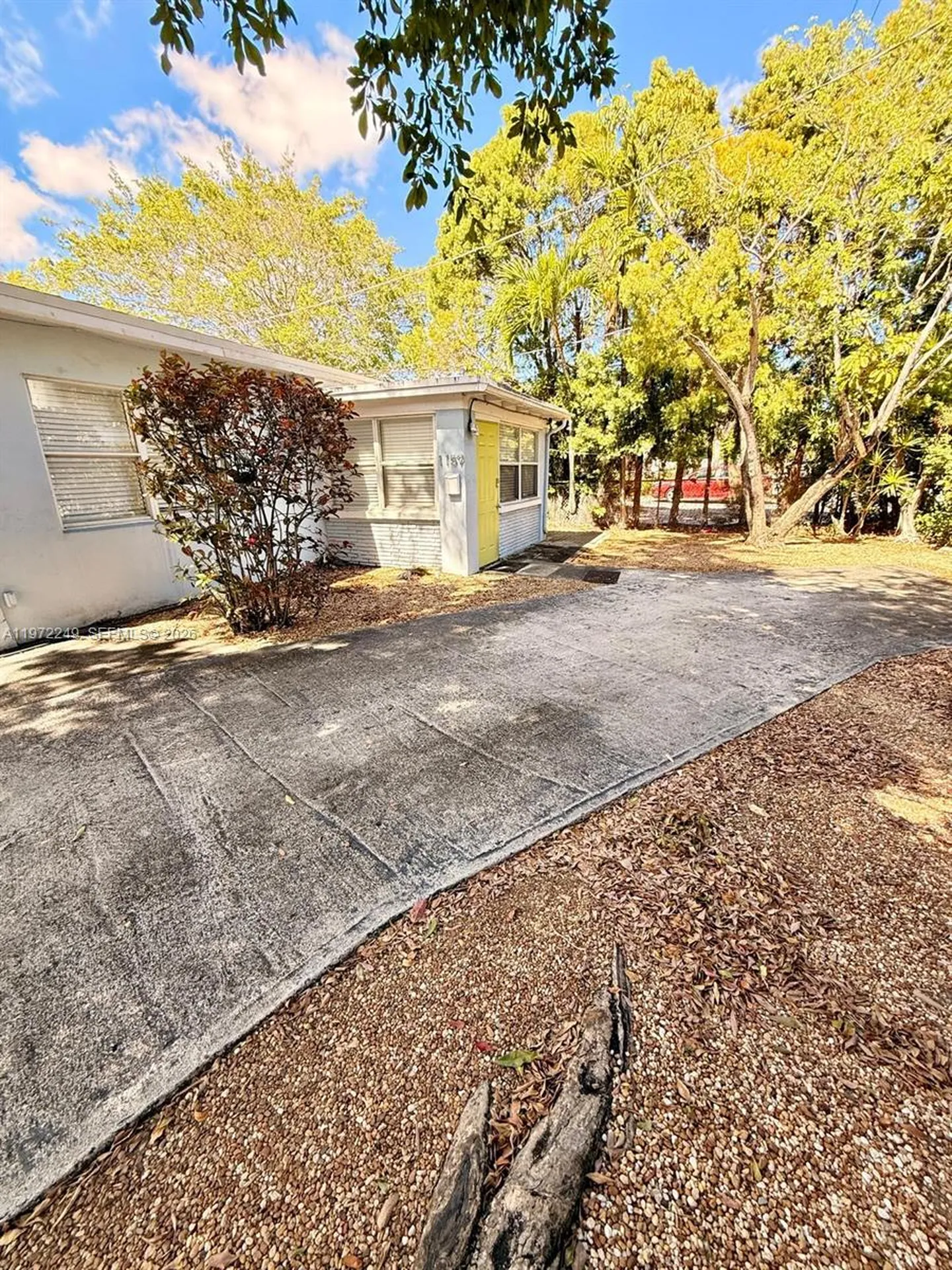 1151 NE 18th Street Fort Lauderdale FL 33305
