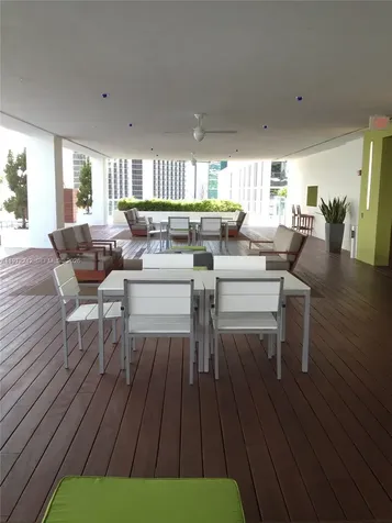 55 SE 6th Street Miami FL 33131