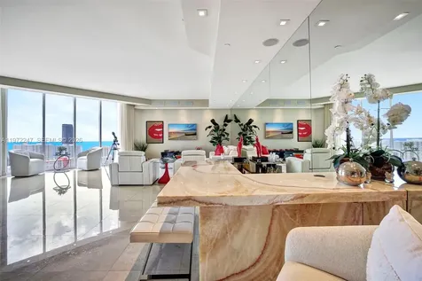 21200 Point Place Aventura FL 33180