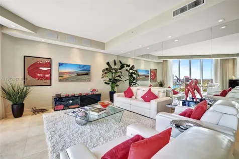 21200 Point Place Aventura FL 33180