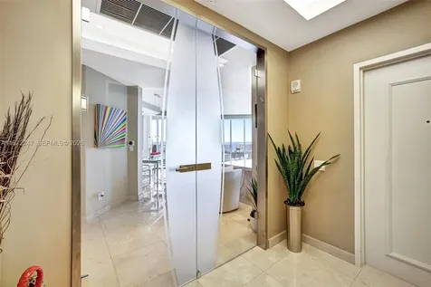 21200 Point Place Aventura FL 33180