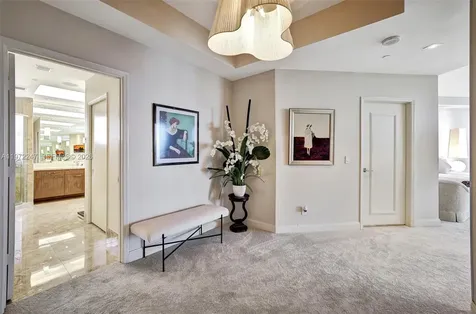 21200 Point Place Aventura FL 33180