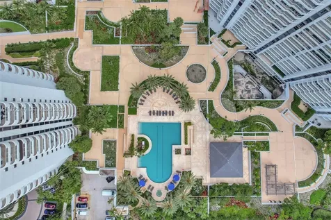 21200 Point Place Aventura FL 33180