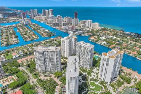 21200 Point Place Aventura FL 33180