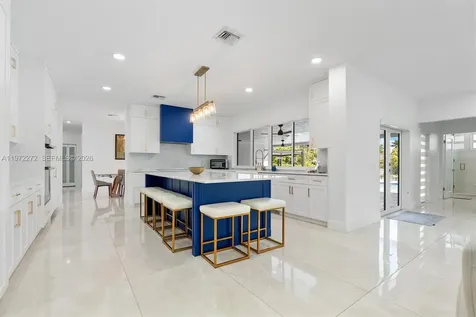 135 SW 125th Avenue Miami FL 33184
