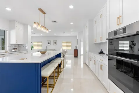 135 SW 125th Avenue Miami FL 33184