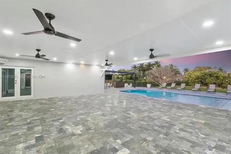 135 SW 125th Avenue Miami FL 33184