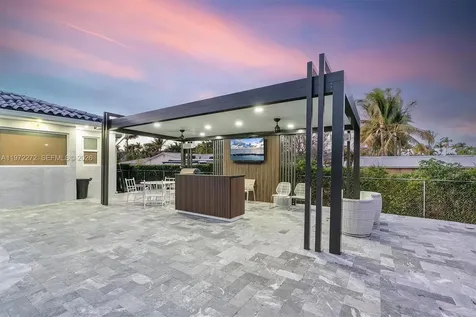 135 SW 125th Avenue Miami FL 33184