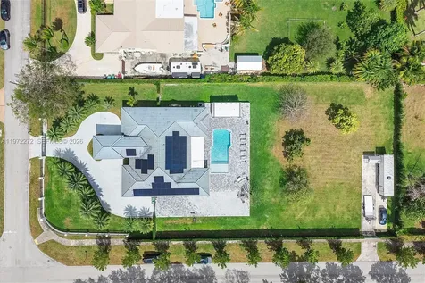 135 SW 125th Avenue Miami FL 33184