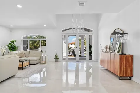 135 SW 125th Avenue Miami FL 33184