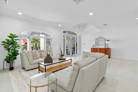 135 SW 125th Avenue Miami FL 33184