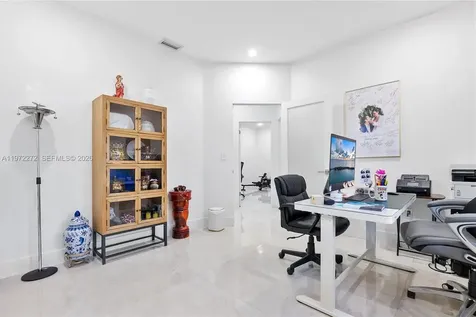 135 SW 125th Avenue Miami FL 33184