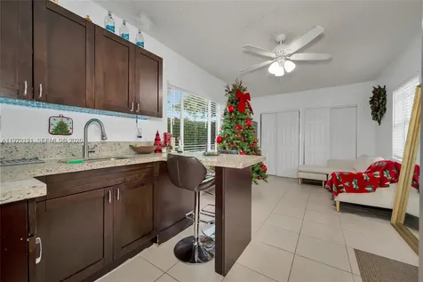 7420 SW 31st Street Miami FL 33155