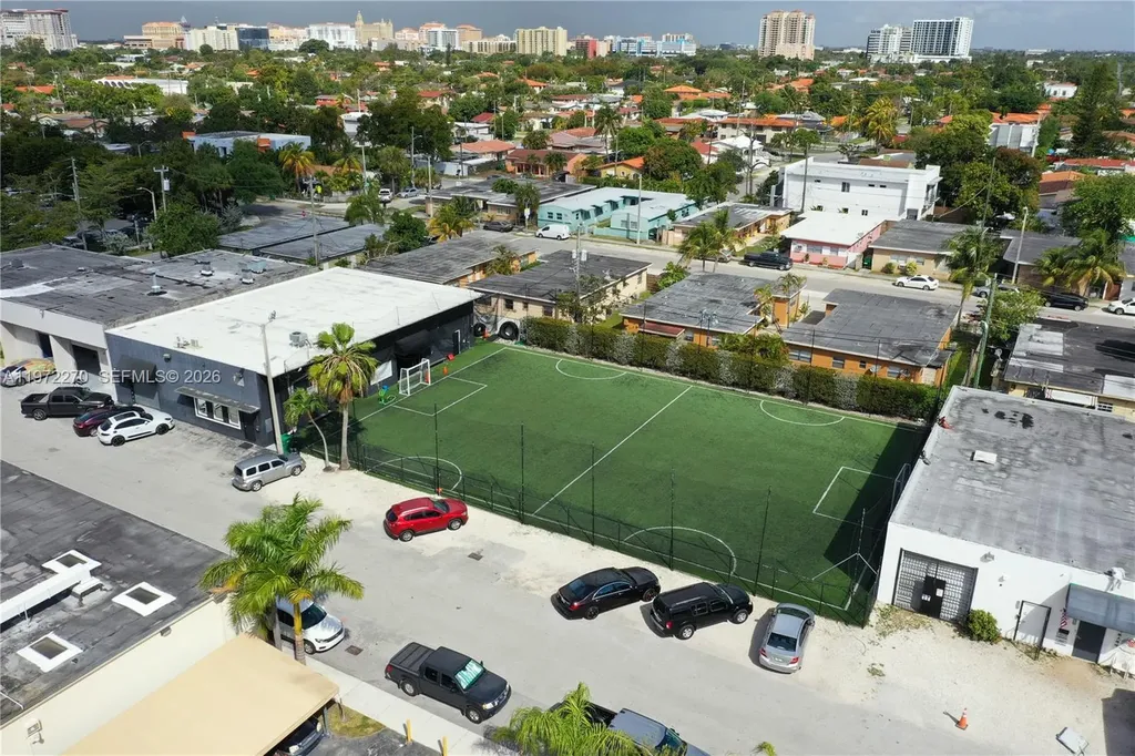 3075 SW 28th Street Miami FL 33133