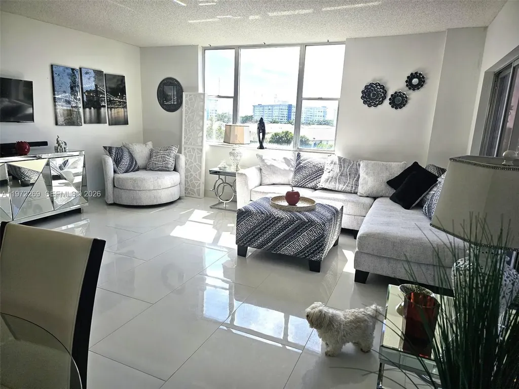 3850 Washington Street Hollywood FL 33021