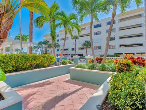 2051 SE 3rd Street Deerfield Beach FL 33441